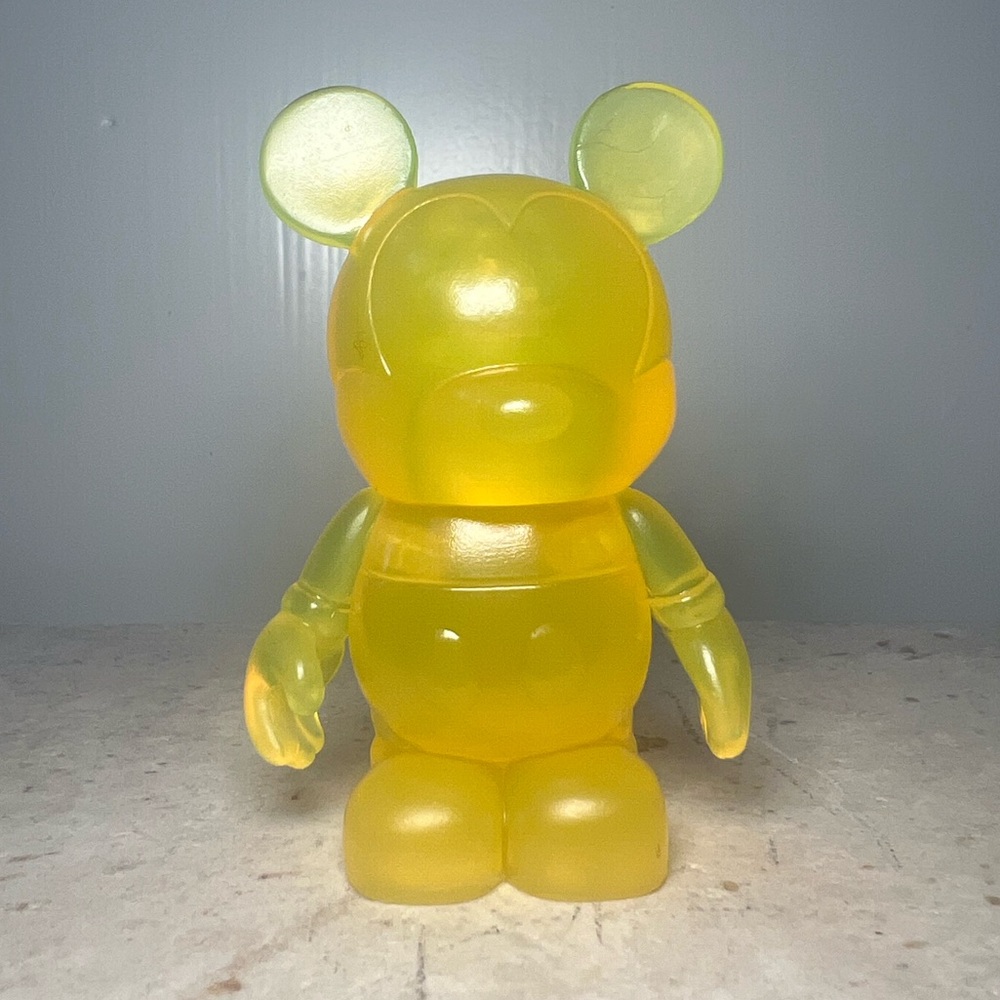 DISNEY Vinylmation - CLEAR Series - Translucent
Mickey Mouse
